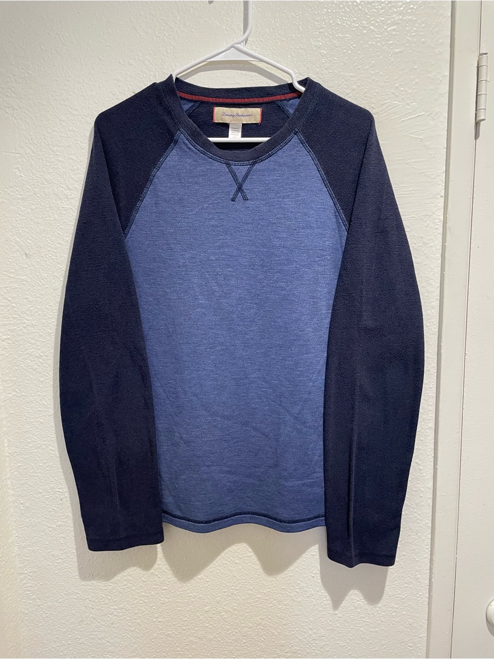 Tommy Bahama Two-Tone Blue Raglan Long Sleeve Waffle Knit Thermal Shirt Large